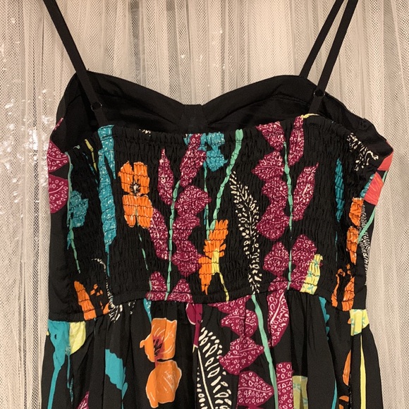 Lightweight Summer Maxi Dress - Picture 3 of 6